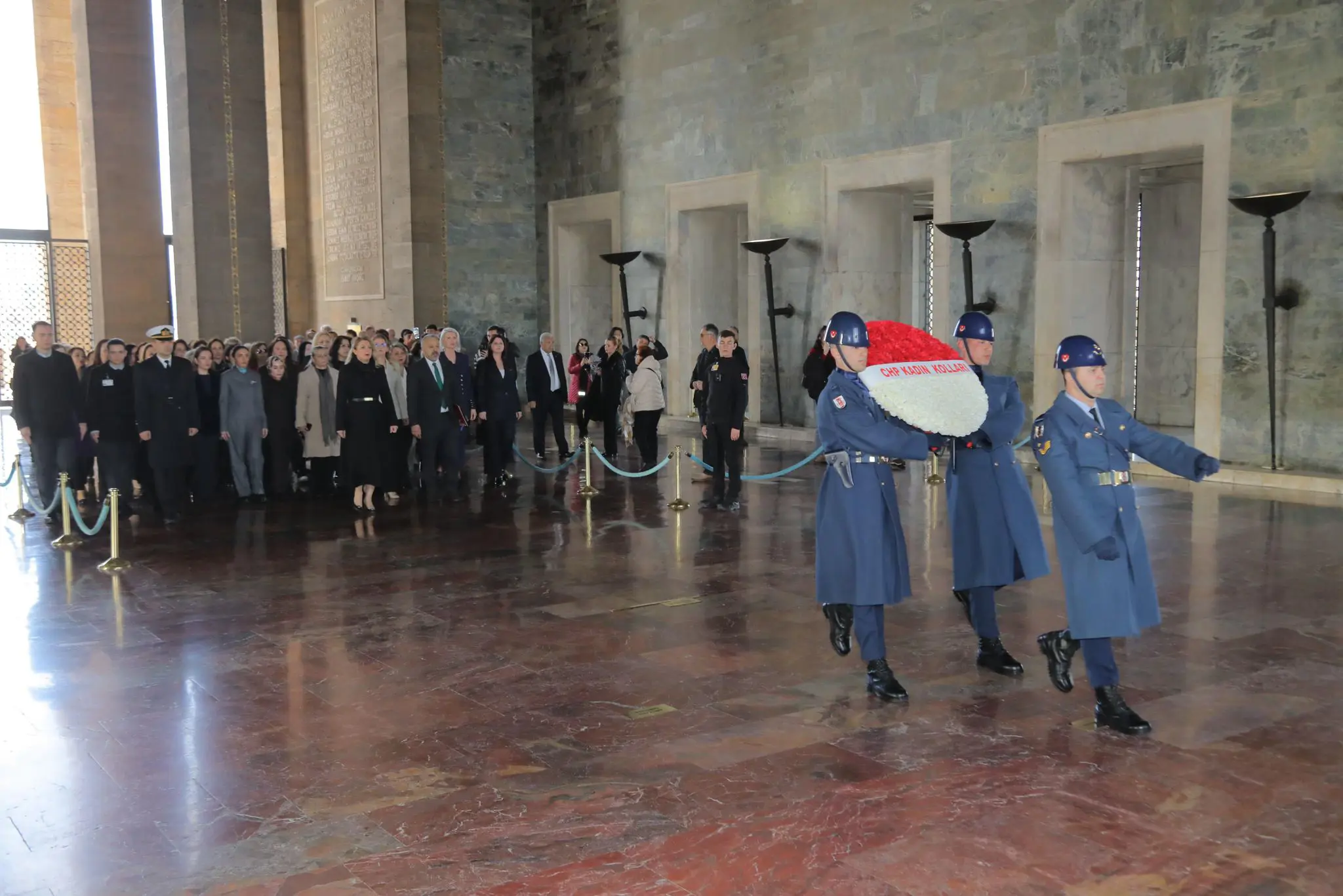 ANITKABİR’DE MEDENİ KANUN’UN YIL DÖNÜMÜ ANMASI galeri görseli